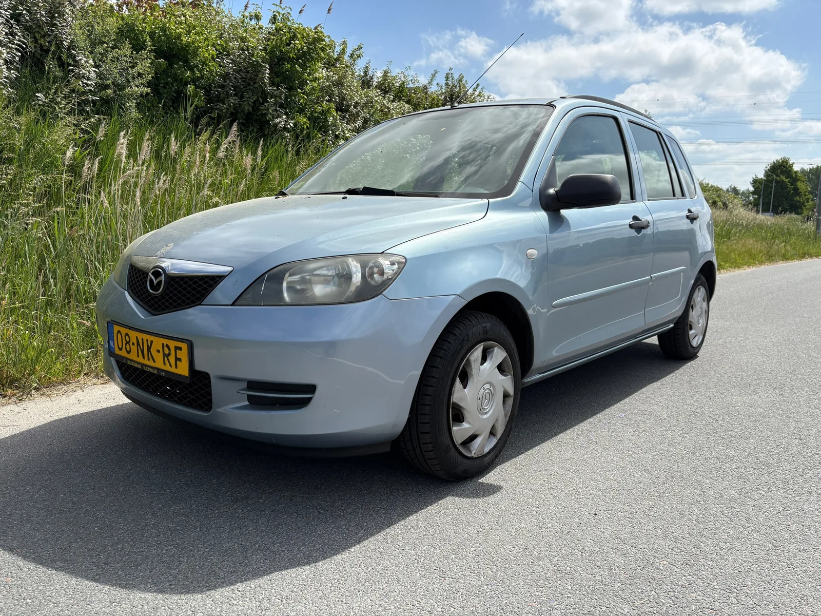 Mazda 2 (2003) — foto 1