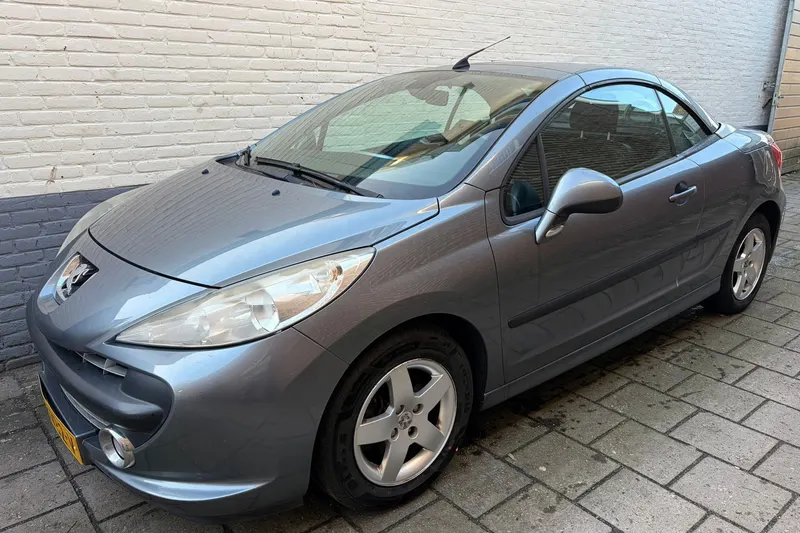 Peugeot 207 (2007)