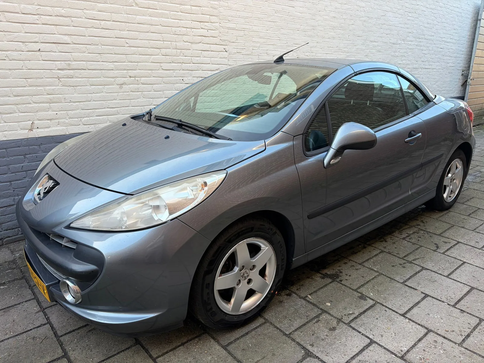 Peugeot 207 (2007) — foto 1