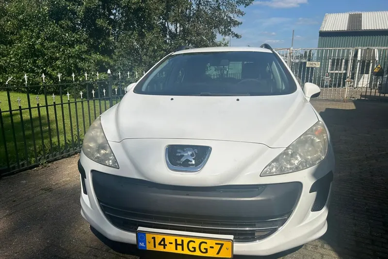 Peugeot 308 (2008)