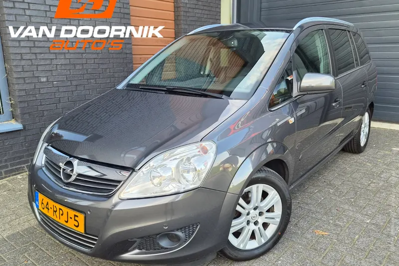Opel Zafira (2011)