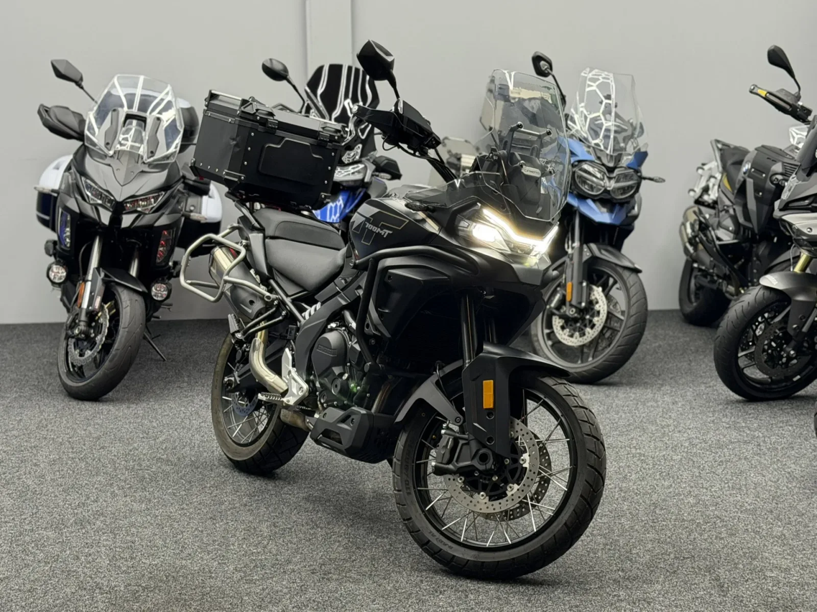 CFMoto 700 MT Adventure (2025) — foto 1