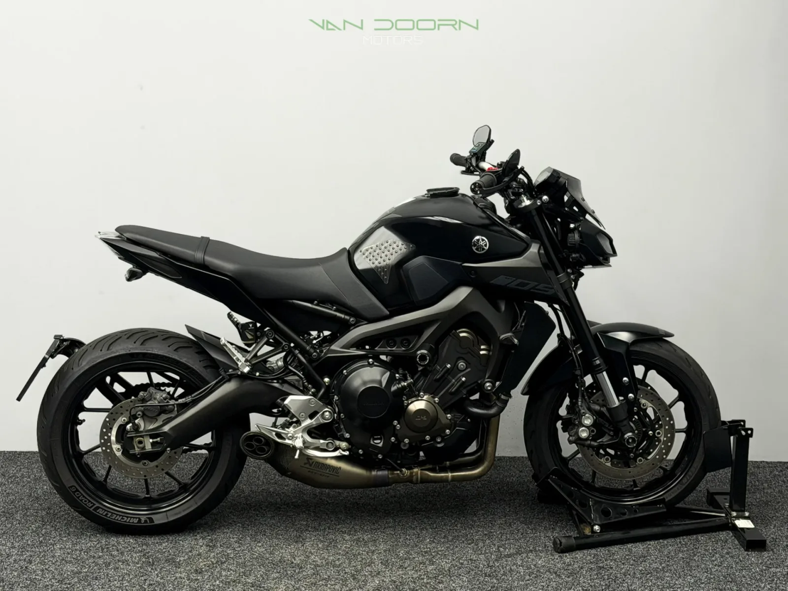 Yamaha MT-09 (2019) — foto 1