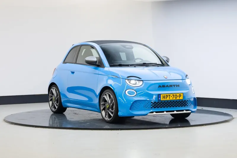 Abarth 500 C (2023)