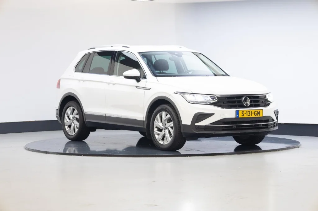Volkswagen Tiguan (2022) — foto 1