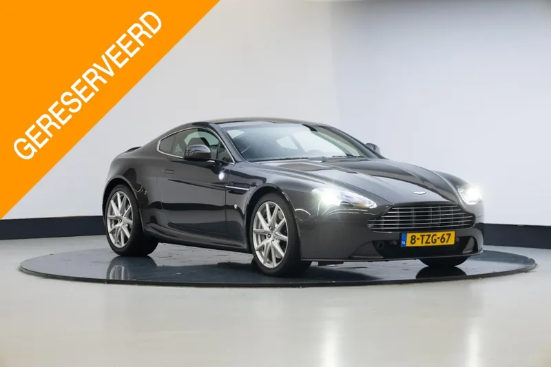 Aston Martin V8 Vantage (2013)