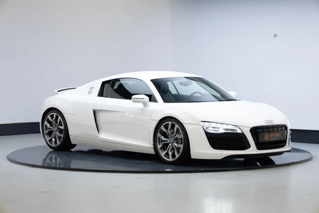 Audi R8 (2013) — foto 1