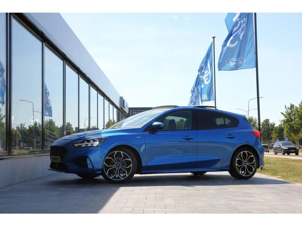Ford Focus (2019) — foto 1