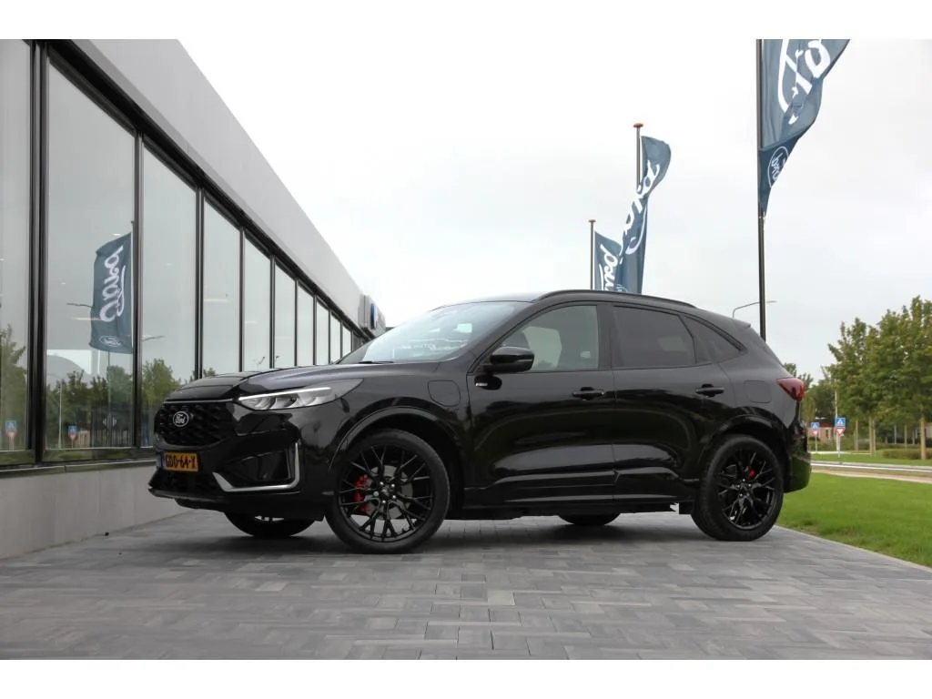 Ford Kuga (2024) — foto 1