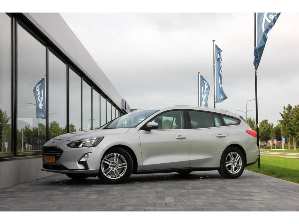Ford Focus (2020) — foto 1