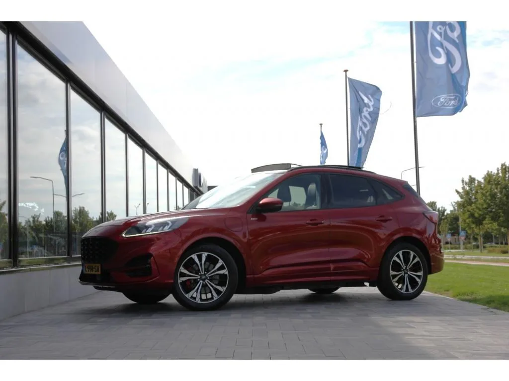 Ford Kuga (2020) — foto 1