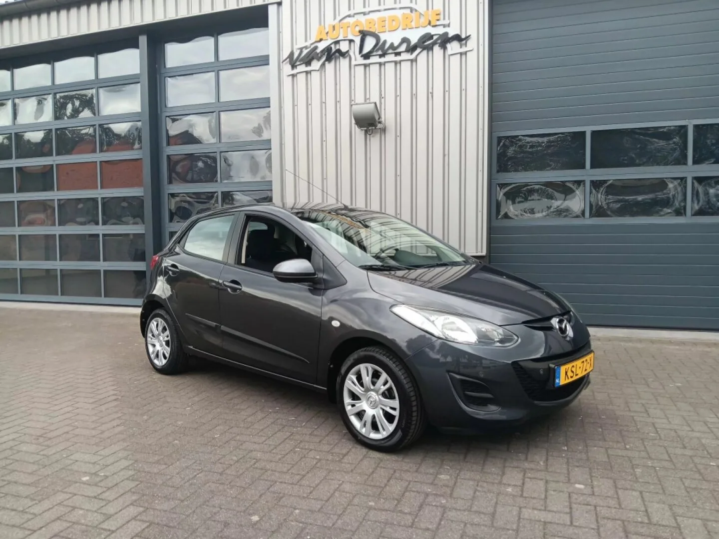 Mazda 2 (2014) — foto 1