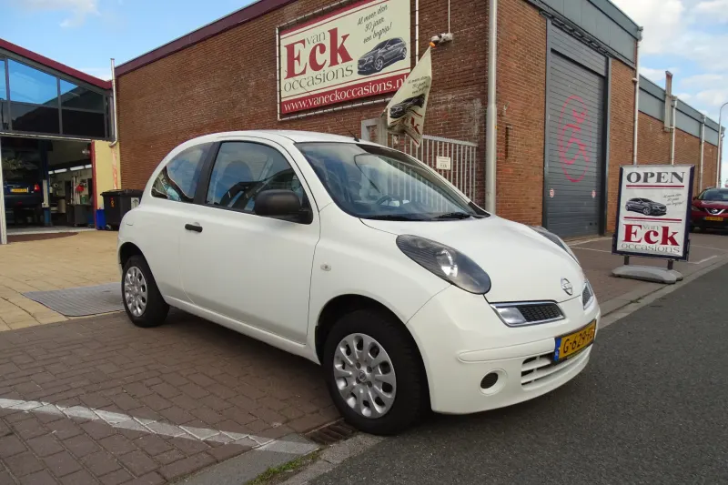 Nissan Micra (2010)