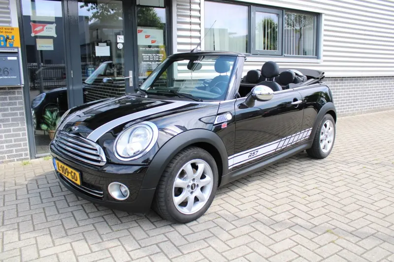 MINI Cabrio (2010)