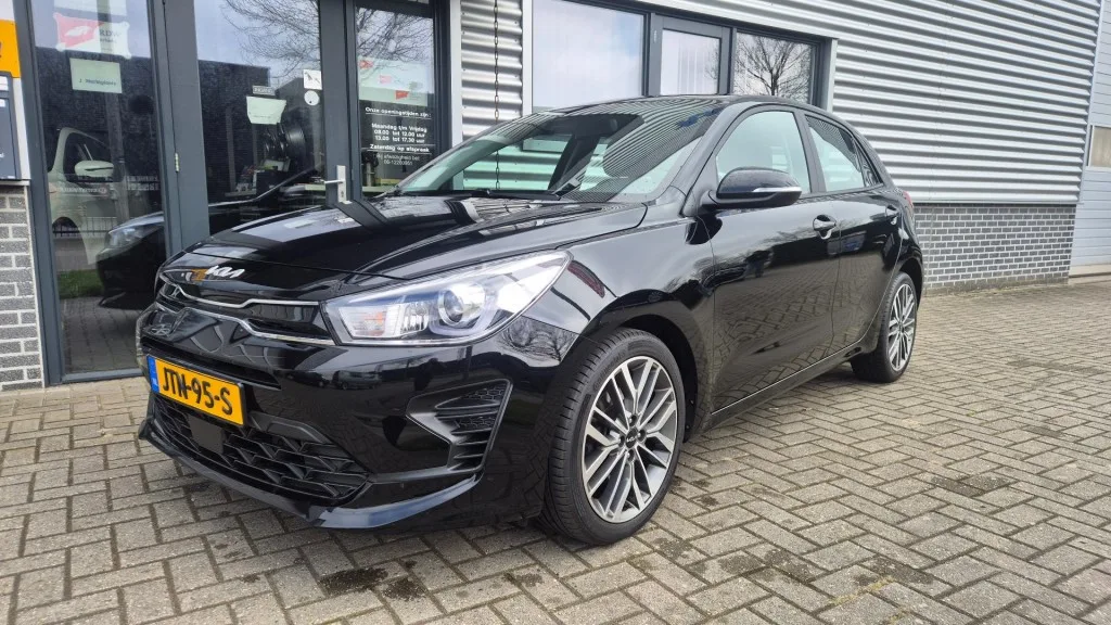 Kia Rio (2022) — foto 1