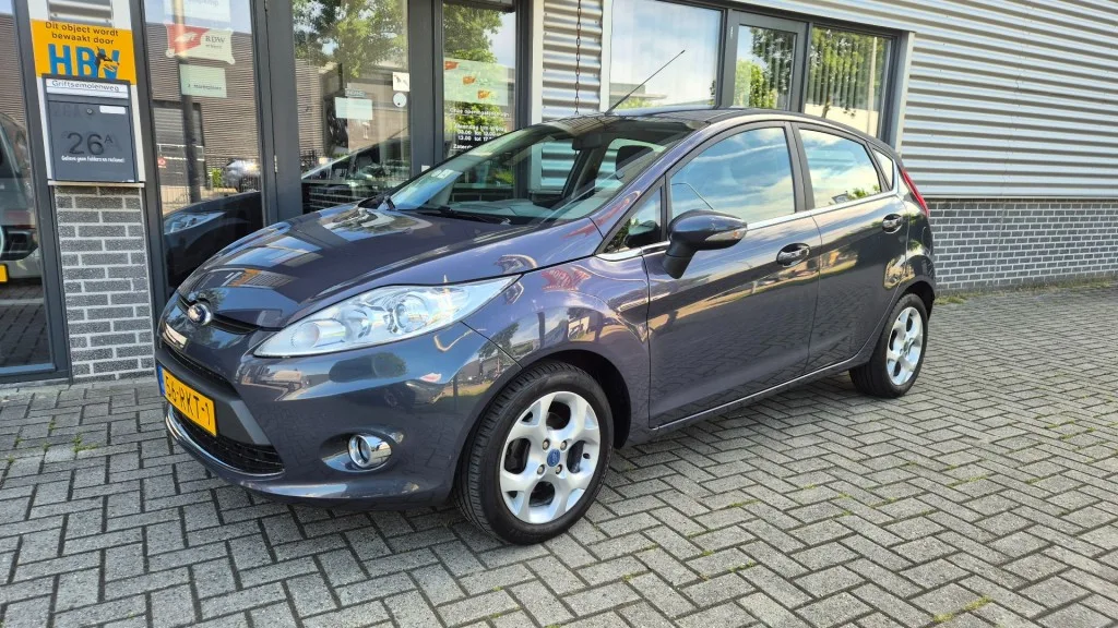 Ford Fiesta (2011) — foto 1