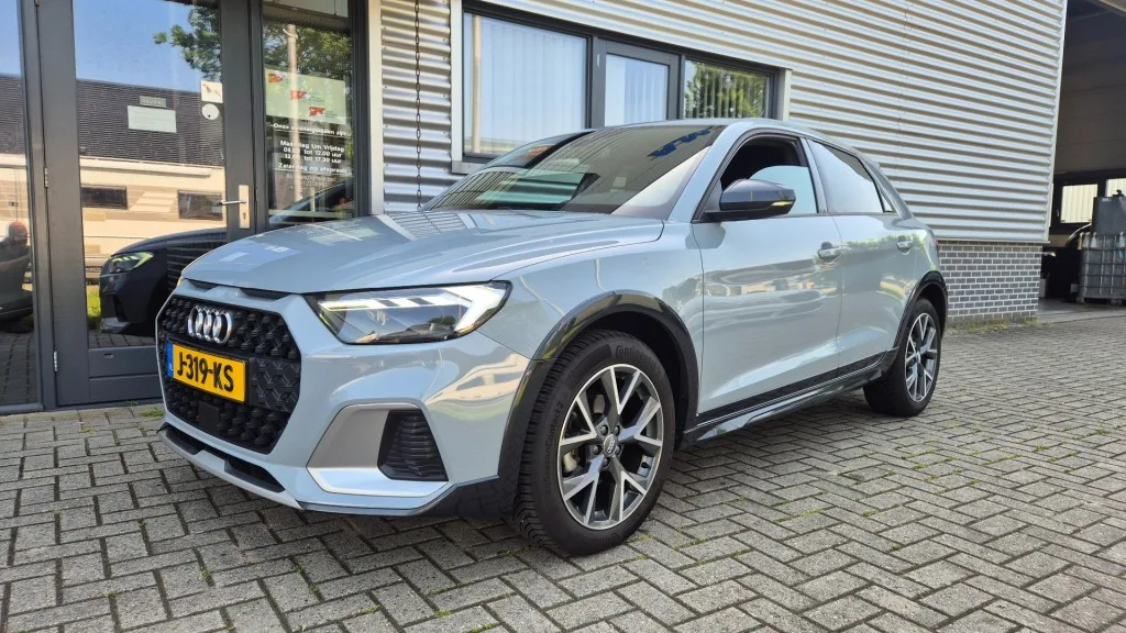 Audi A1 Citycarver (2020) — foto 1