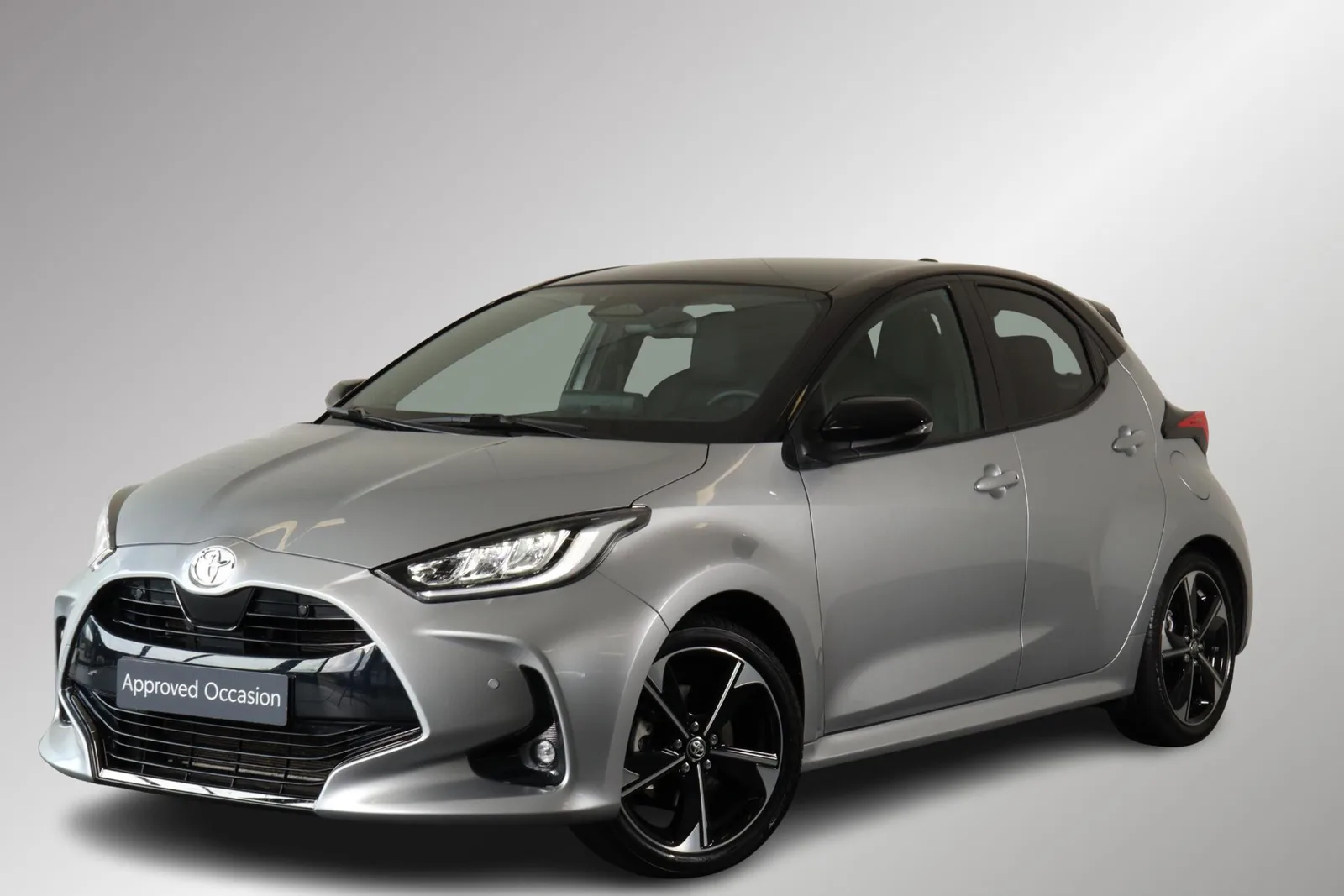 Toyota Yaris (2024) — foto 1