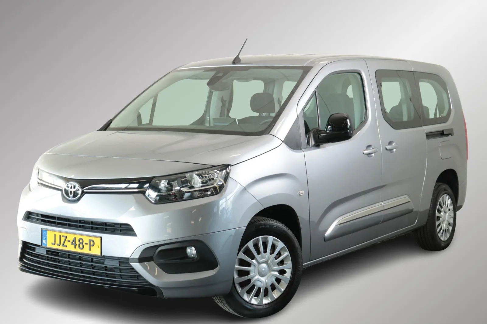 Toyota ProAce City Verso (2022) — foto 1