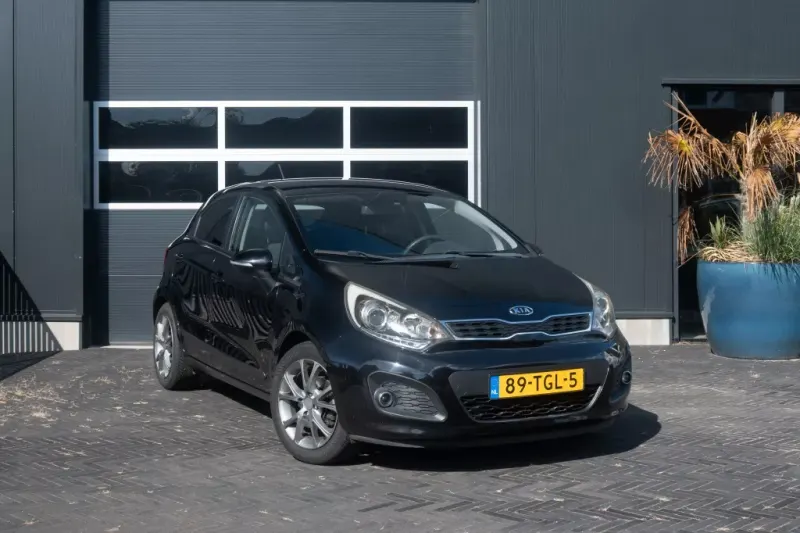 Kia Rio (2012)