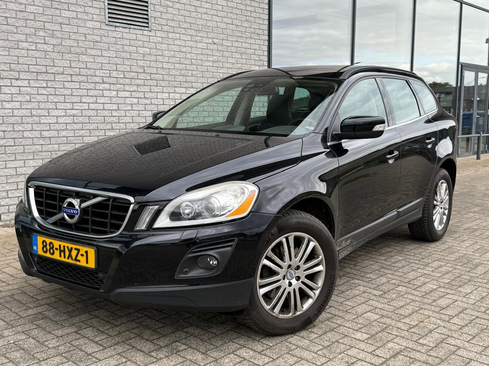 Volvo XC60 (2009) — foto 1