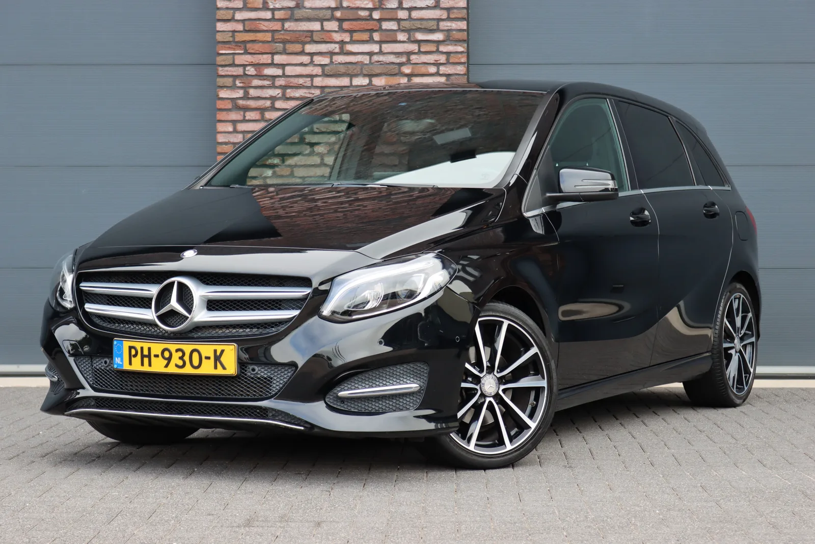 Mercedes-Benz B-Klasse (2017) — foto 1
