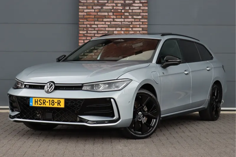Volkswagen Passat (2024)