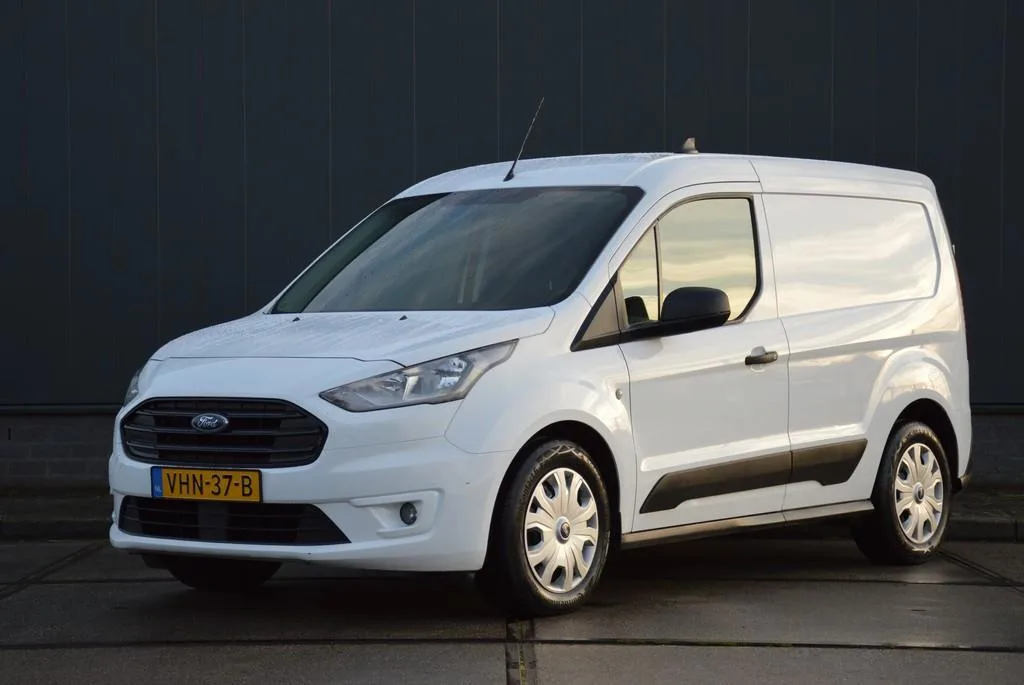 Б/у Ford Transit Connect 2020 года продается за 9 983 евро с пробегом 191 тыс. км