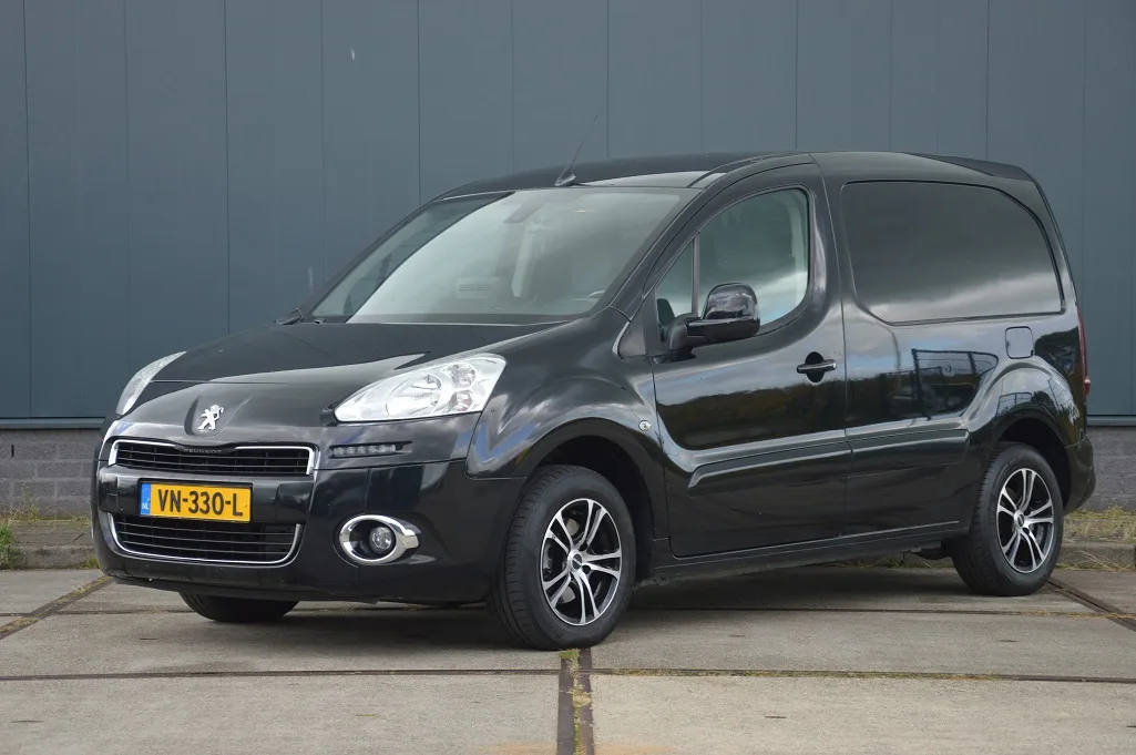 Peugeot Partner (2015) — foto 1