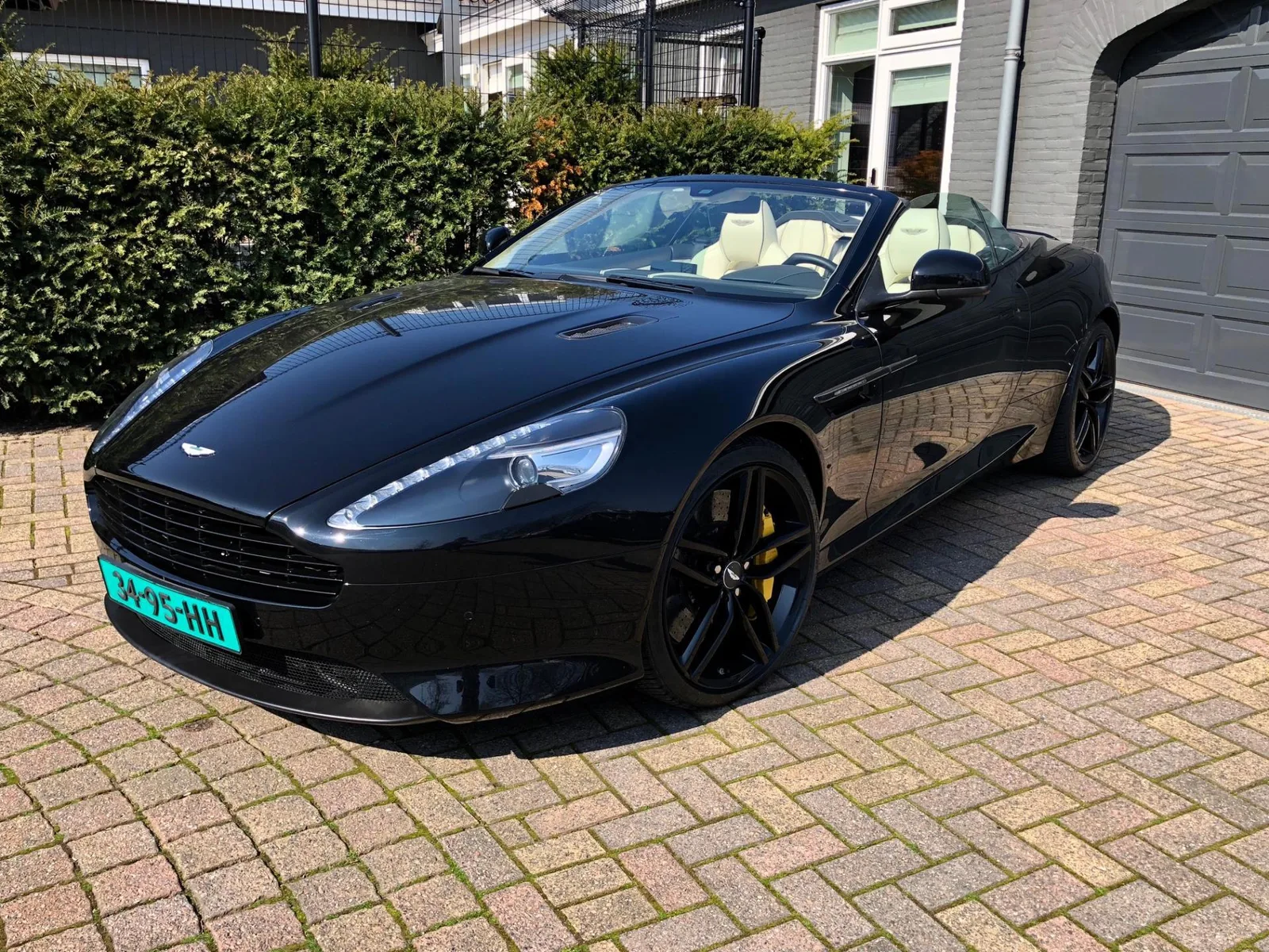 Aston Martin DB9s Volante (2014) — foto 1