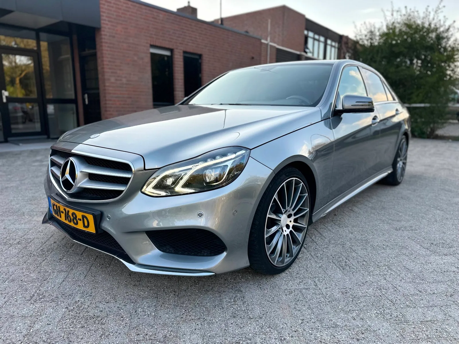 Mercedes-Benz E-Klasse (2015) — foto 1