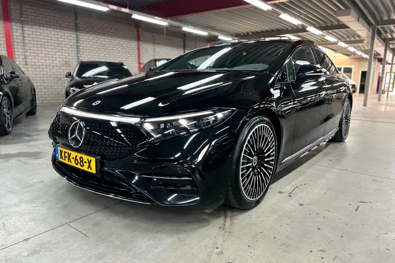Mercedes-Benz EQS (2022)
