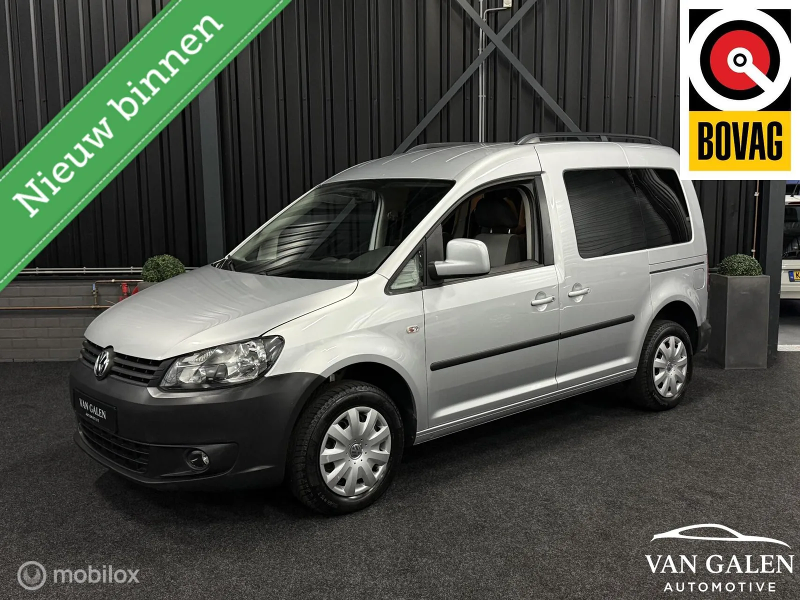 Volkswagen Caddy (2011) — foto 1