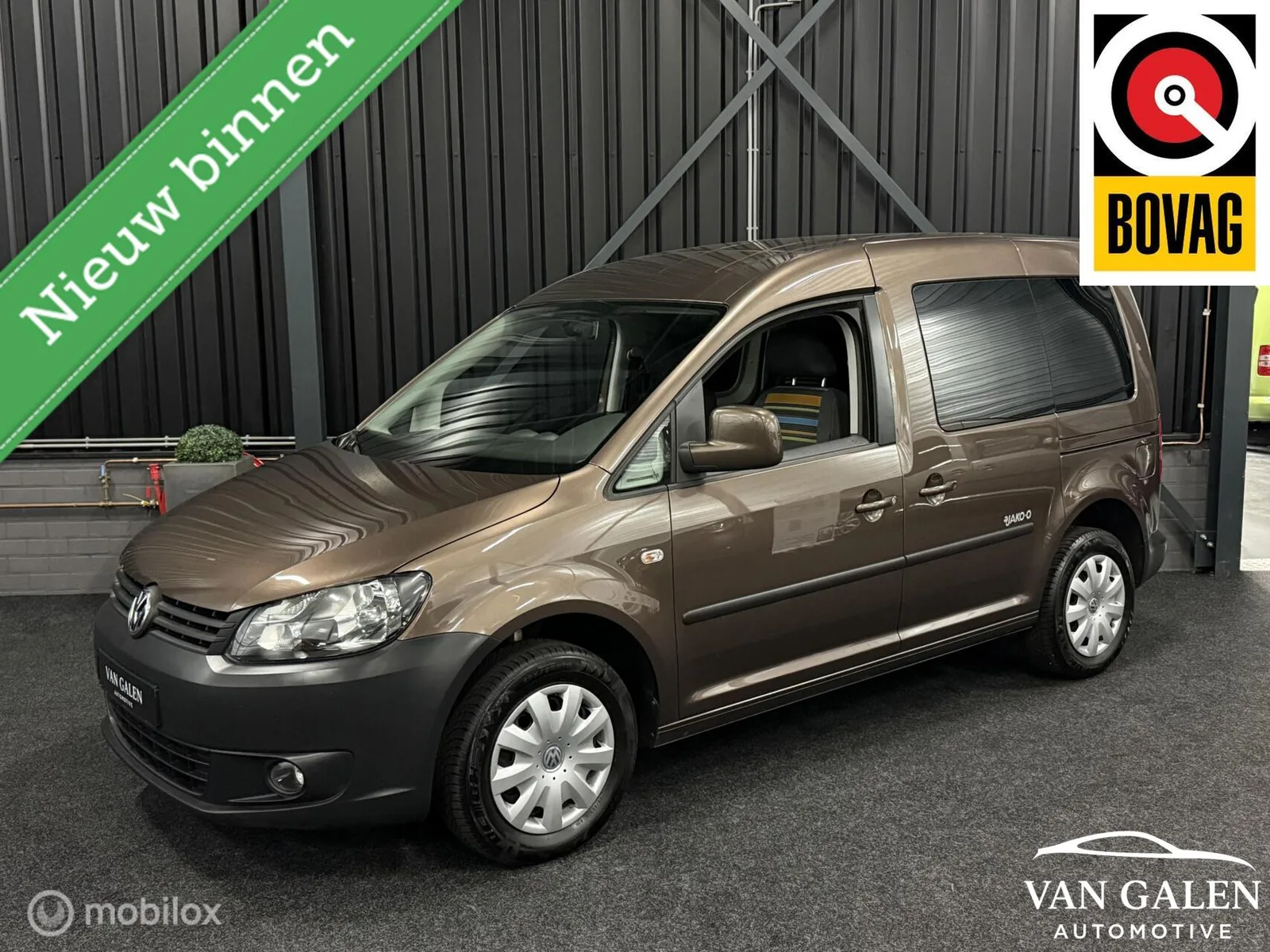 Volkswagen Caddy (2013) — foto 1