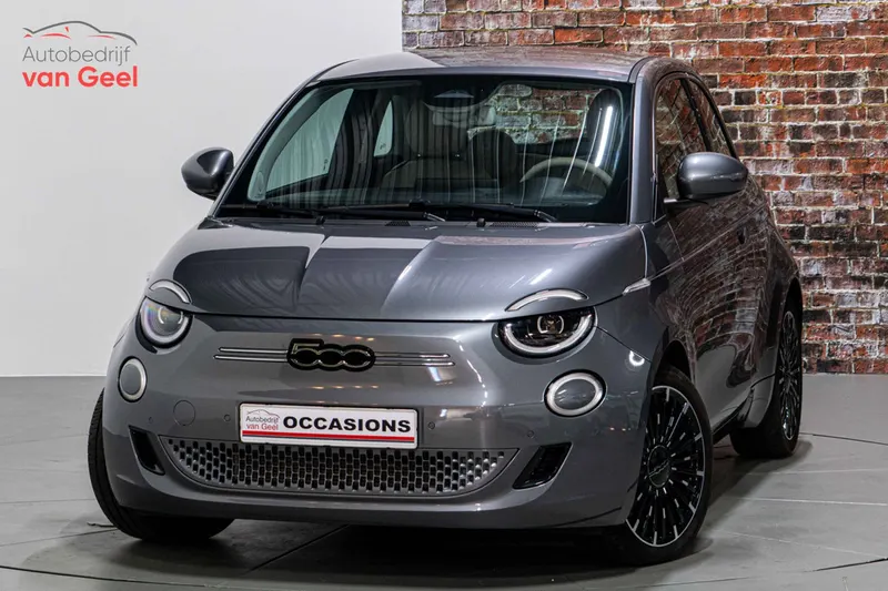 Fiat 500 (2023)