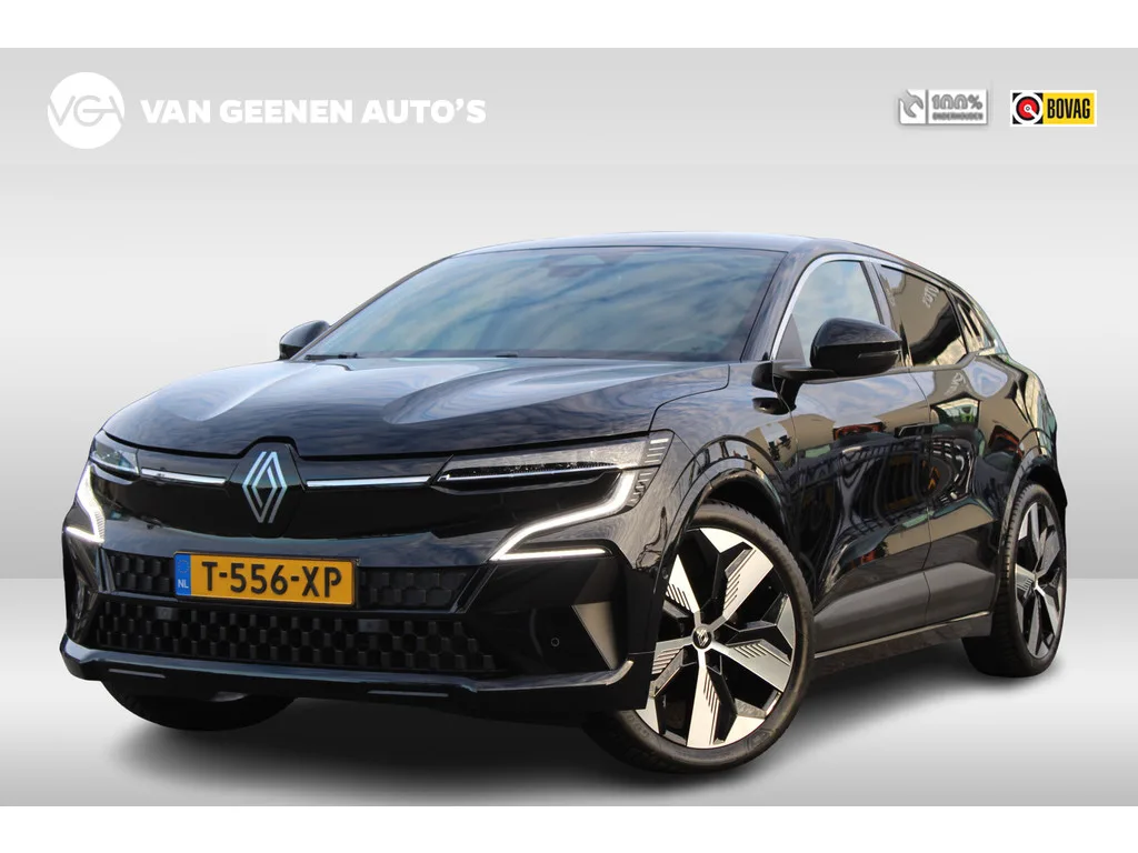 Renault Mégane E-Tech (2023) — foto 1