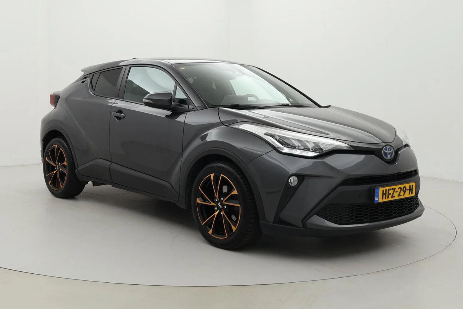 Toyota C-HR (2022) — foto 1