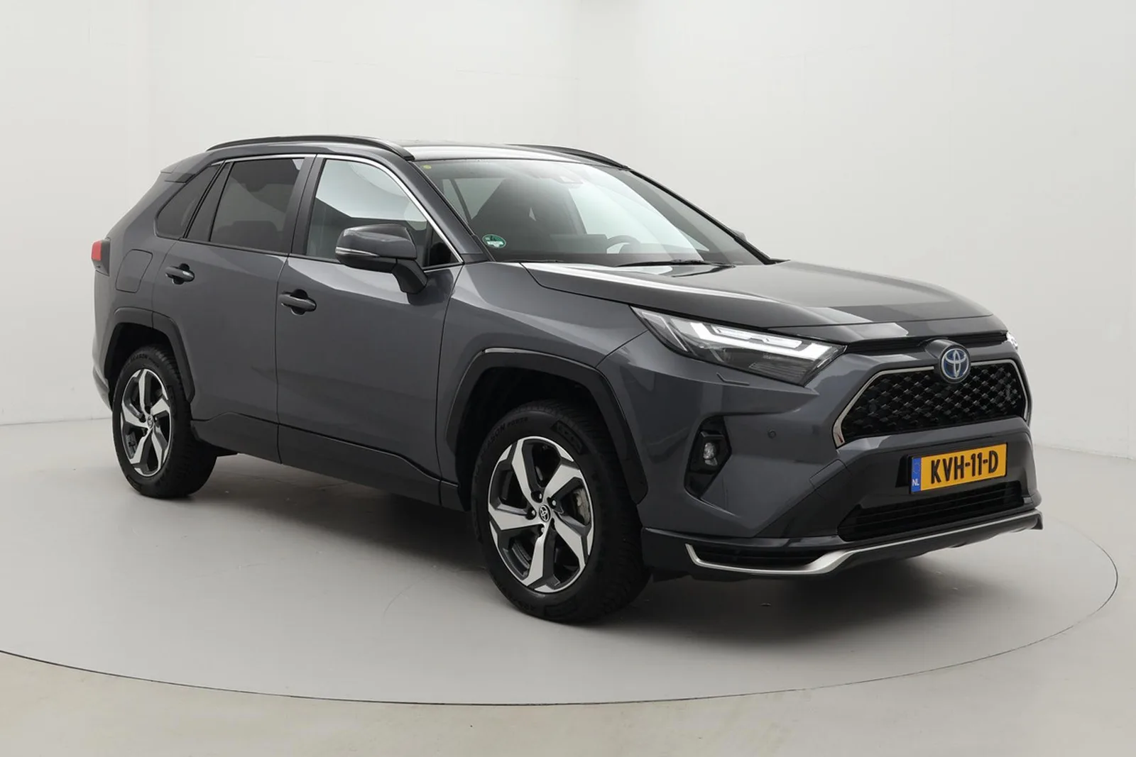 Toyota RAV4 (2025) — foto 1