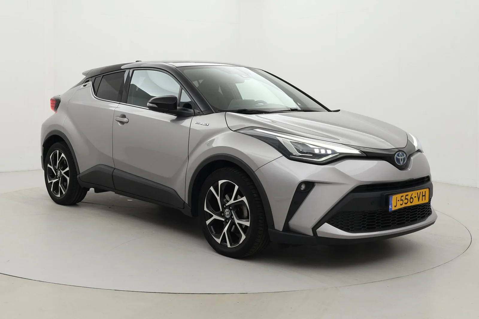 Toyota C-HR (2020) — foto 1