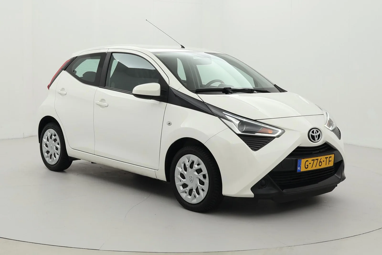Toyota Aygo (2019) — foto 1