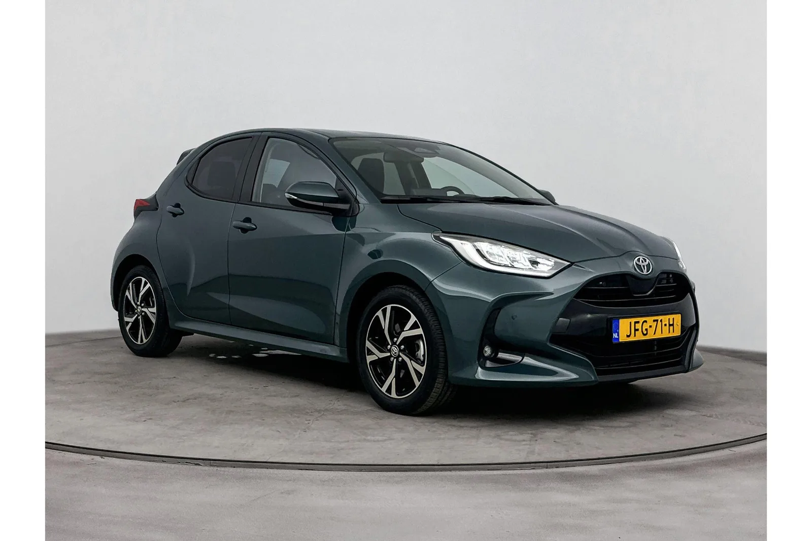 Toyota Yaris (2025) — foto 1