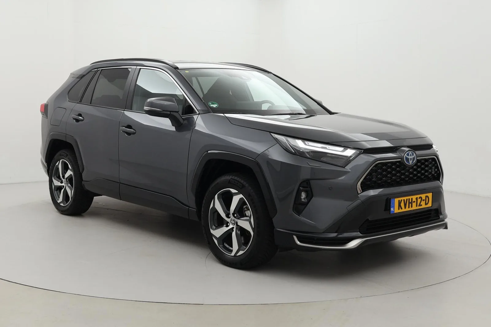 Toyota RAV4 (2025) — foto 1