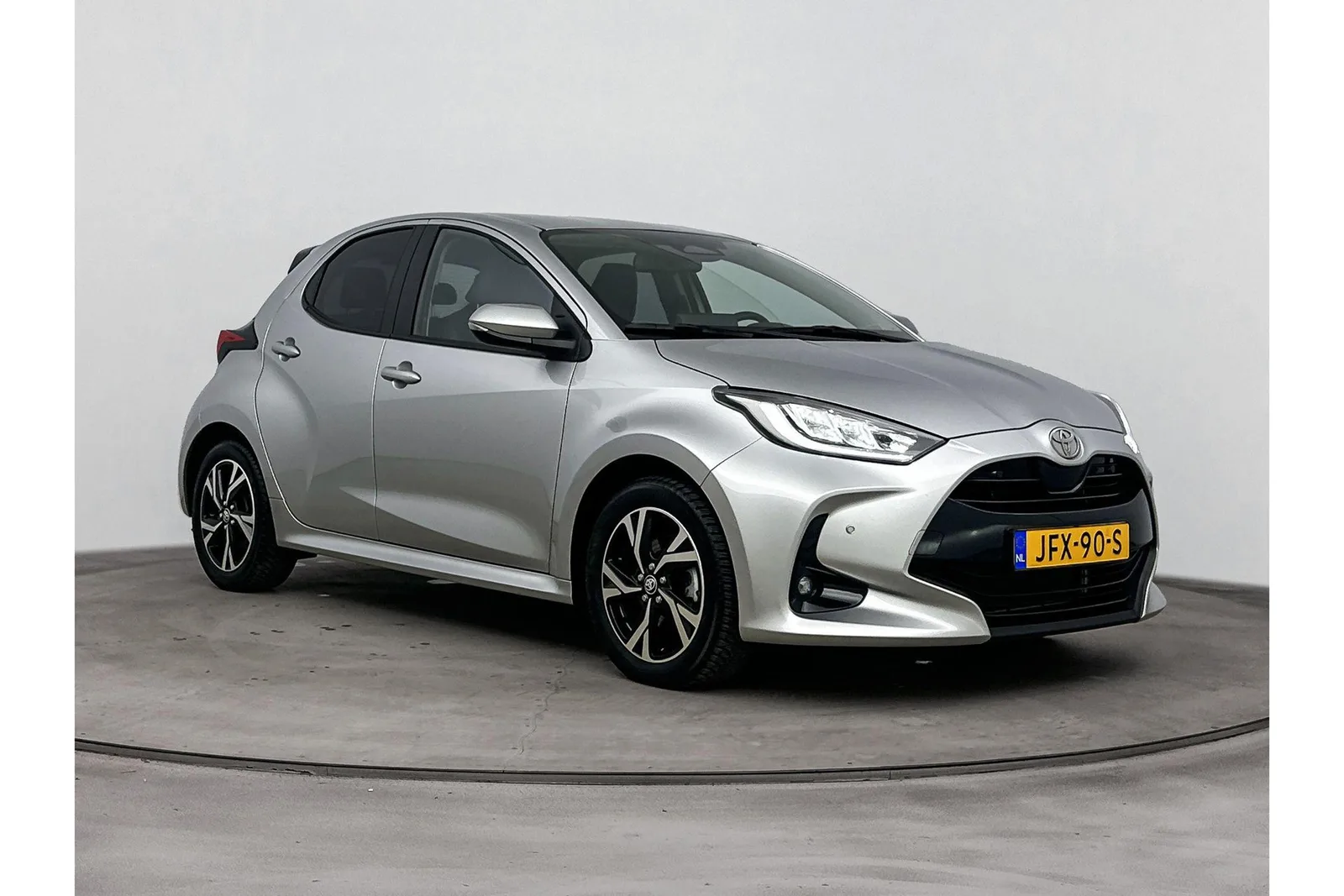 Toyota Yaris (2025) — foto 1