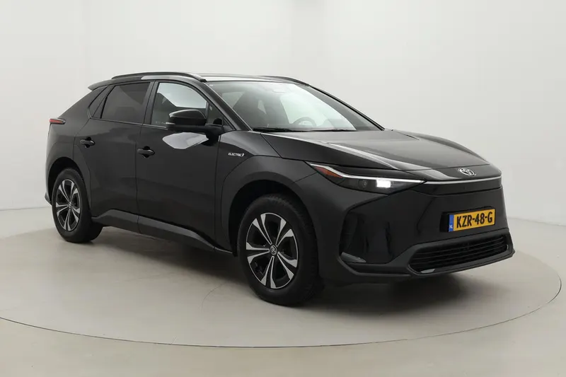 Toyota bZ4X (2023)