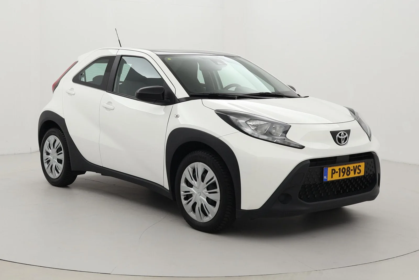 Toyota Aygo X (2022) — foto 1