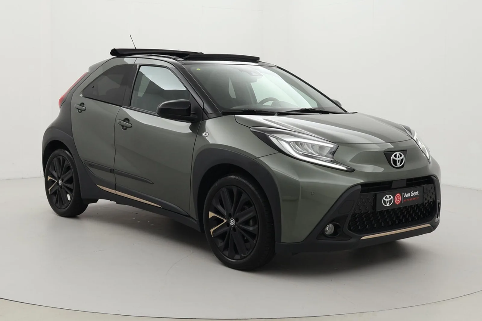Toyota Aygo X (2023) — foto 1