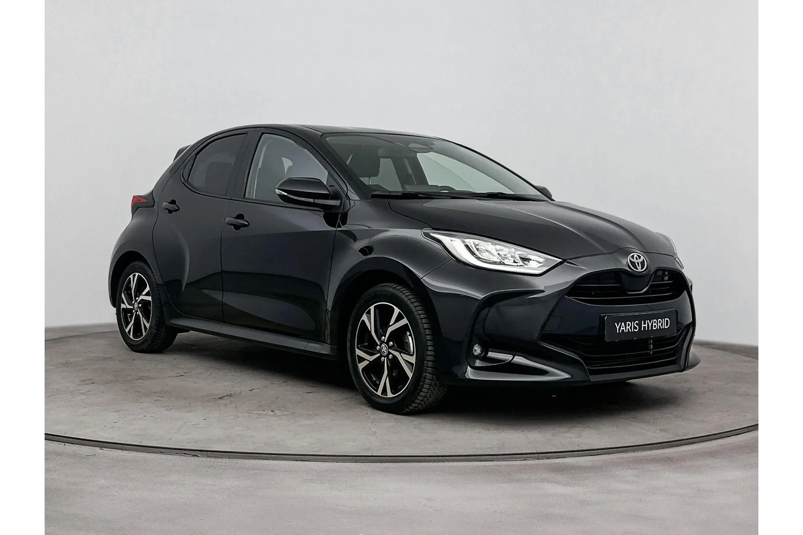 Toyota Yaris (2025) — foto 1
