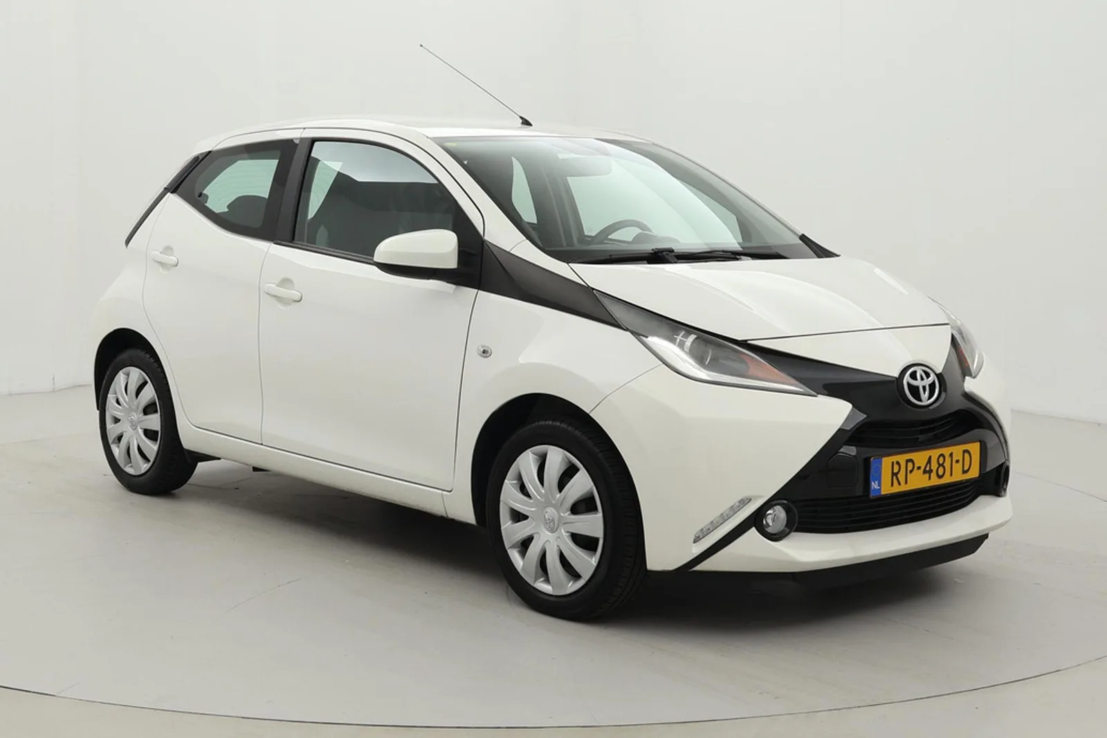 Toyota Aygo (2018) — foto 1