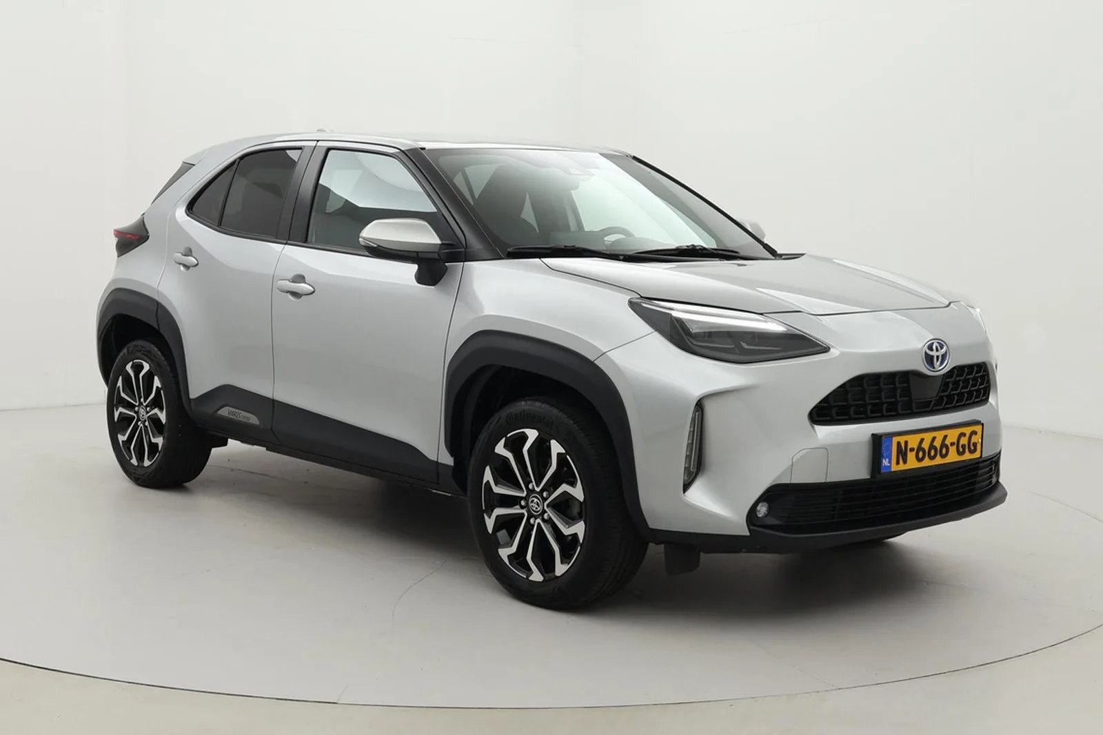 Toyota Yaris Cross (2021) — foto 1