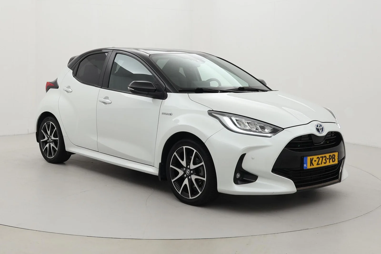 Toyota Yaris (2020) — foto 1